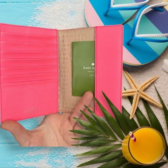 EUC KATE SPADE Imogene Talk The Talk PARROT Leather Wallet/Passport Holder - Picture 8 of 12
